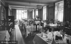 Dining Room, Royal Ship Hotel c.1936, Dolgellau