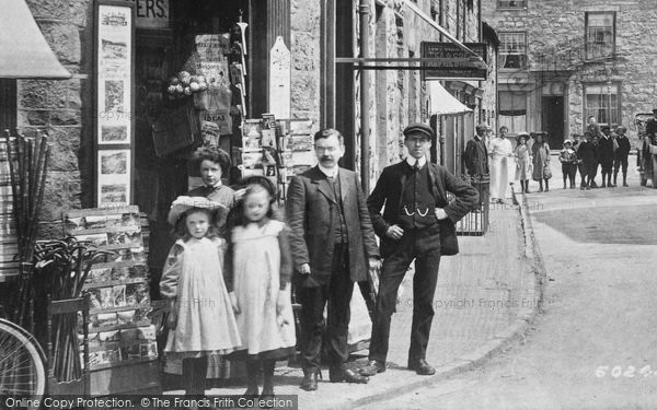 Photo of Dolgellau, People In Upper Smithfield Street 1908