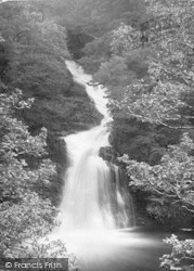 Rhayadr Du Falls c.1900, Dolgellau