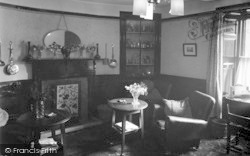 The Lounge, Royal Ship Hotel c.1936, Dolgellau