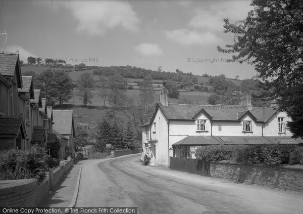 Photo of Dolywern, The Queen Hotel And Village 1939