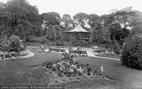 Photo of Dorchester, Borough Gardens 1922