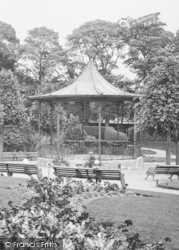 Borough Gardens, Bandstand 1922, Dorchester