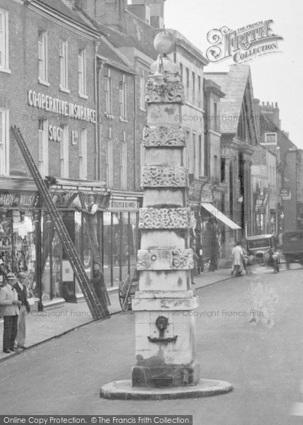 Photo of Dorchester, Cornhill, Town Pump 1930