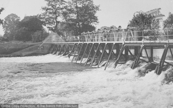 Photo of Dorchester, Day's Lock Weir c.1955