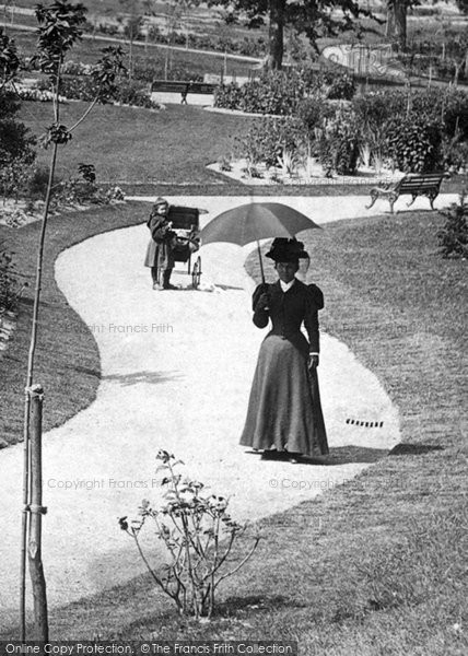 Photo of Dorchester, Lady's Fashion 1898