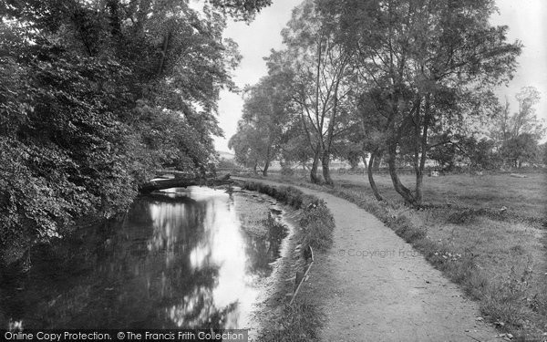 Photo of Dorchester, River Frome 1922 - Francis Frith