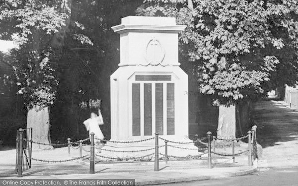 Photo of Dorchester, South Walks, The Cenotaph 1922