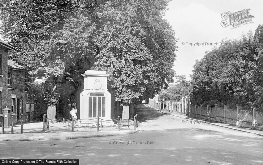 Dorchester, the Cenotaph 1922