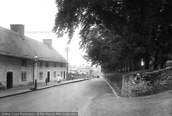 Photo of Dorchester, The Grove 1922