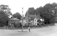 1936, Dorking