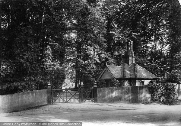 Photo of Dorking, Burford Lodge 1909