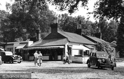 Fort Tea Gardens c.1955, Dorking