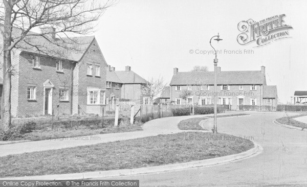 Photo of Dorney, South Field Close c.1950
