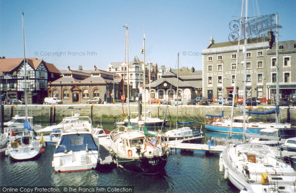 Photo of Douglas, Inner Harbour 2004