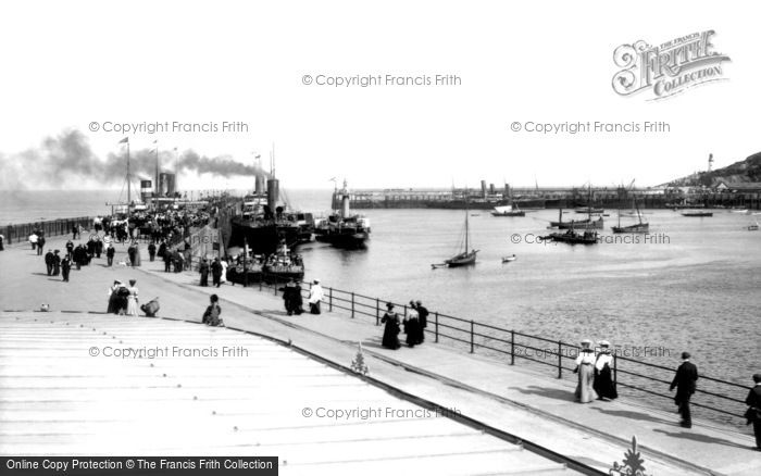 Photo of Douglas, Victoria Pier 1907