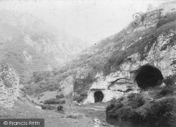 Raynard's Cave c.1880, Dovedale