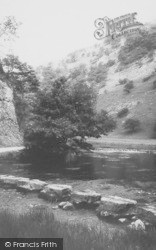 The Stepping Stones c.1960, Dovedale