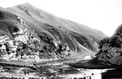 Thorpe Cloud 1894, Dovedale