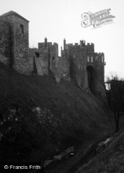 Castle 1954, Dover