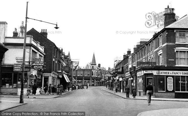 Photo of Dovercourt, High Street c.1955