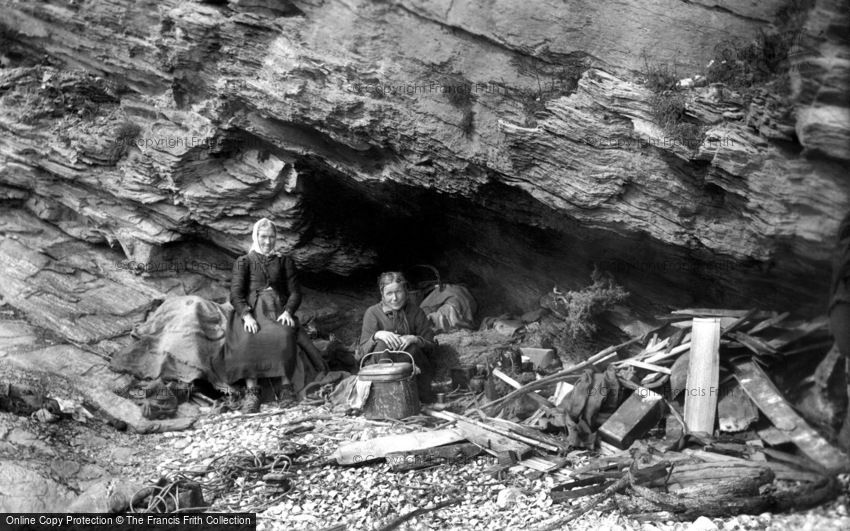 Downderry, Cave Dwellers 1901