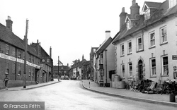 High Street c.1955, Downton
