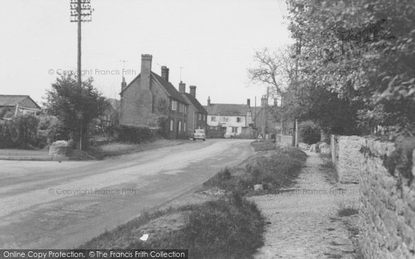 Photo of Drayton, High Street c.1960