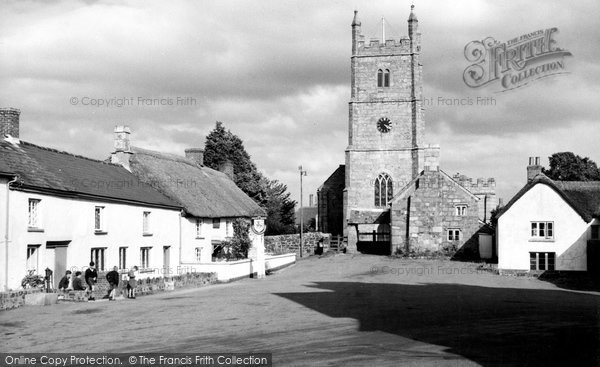 Photo of Drewsteignton, Holy Trinity Church c.1960