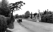 Fir Tree Road c.1955, Drift Bridge