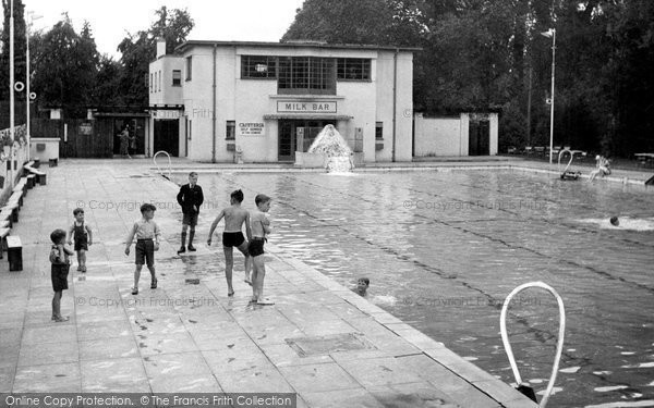Photo of Droitwich Spa, Brine Baths Bathing Lido c.1955