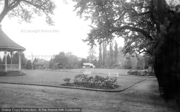 Photo of Droitwich Spa, Brine Baths Park 1931