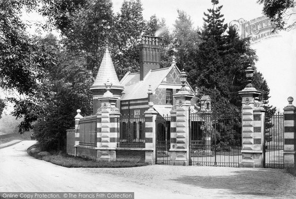 Photo of Droitwich Spa, Impney Lodge And Gates 1906