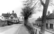 Droitwich Spa, the Holloway, St Peter's Walk c1950