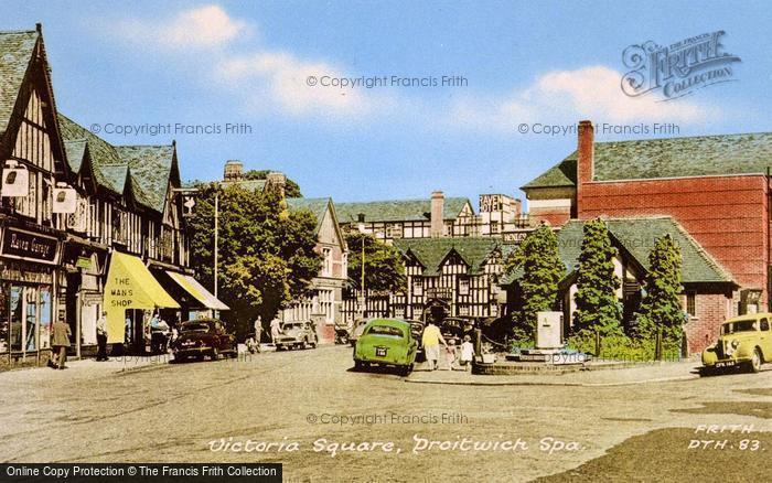 Photo of Droitwich Spa, Victoria Square c.1960