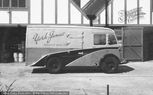 Photo of Droitwich Spa, Yorke Jones Ice Cream Van c.1955