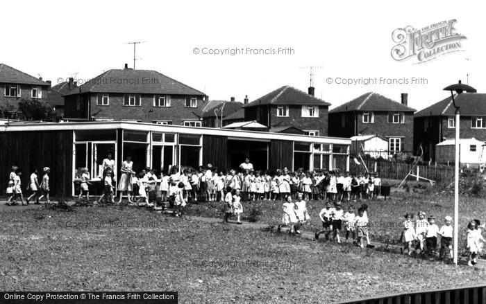 Photo of Dronfield, Holmesdale Infants School c.1965