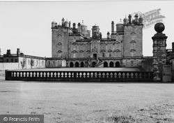 1915, Drumlanrig Castle