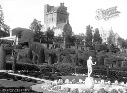 The Castle 1899, Drummond