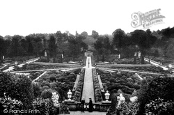 The Castle Gardens 1904, Drummond