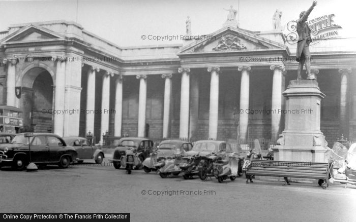 Photo of Dublin, Bank Of Ireland 1957