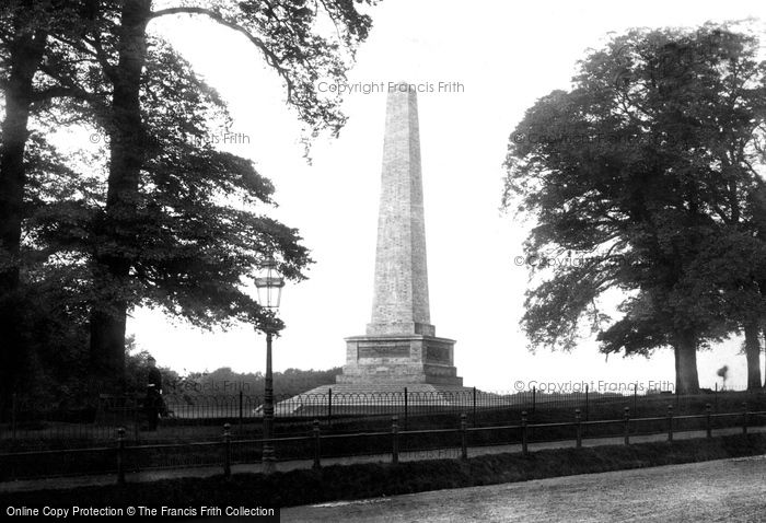 Photo of Dublin, Phoenix Park, Wellington Monument 1890