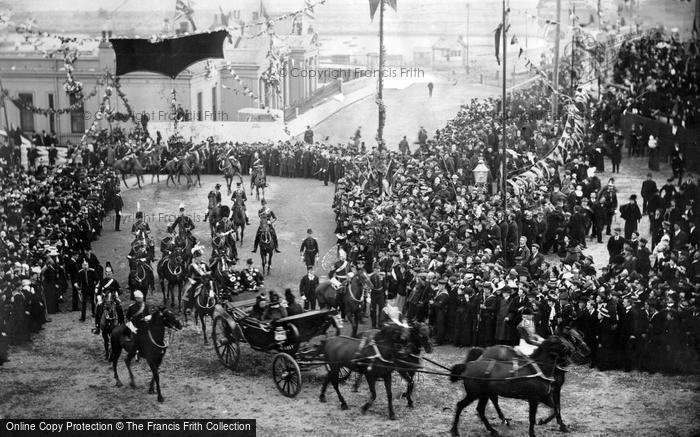 Photo of Dublin, Queen Victoria Arriving 1900