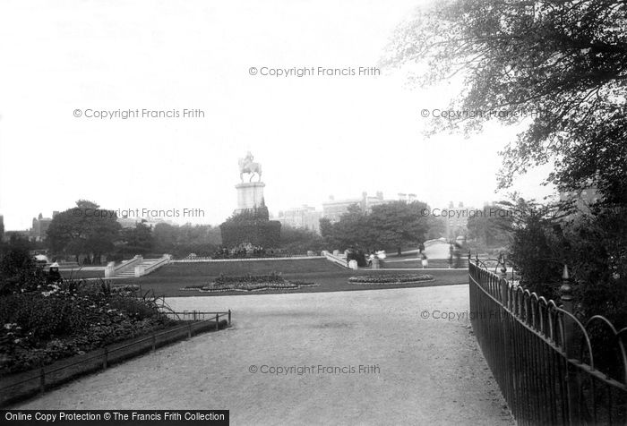 Photo of Dublin, St Stephen's Green 1890