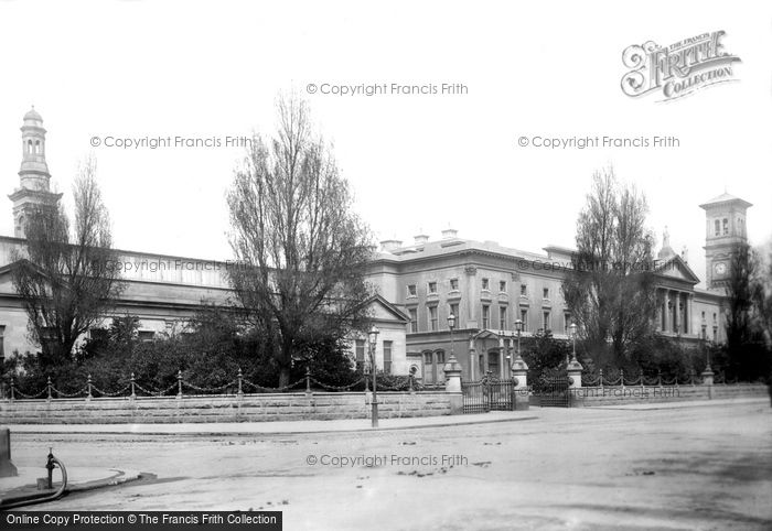 Photo of Dublin, University 1897