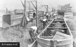 Canal, Loading A Coal Barge c.1900, Dudley