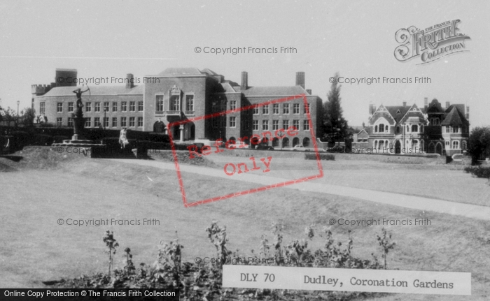 Photo of Dudley, Coronation Gardens c.1960