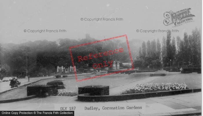 Photo of Dudley, Coronation Gardens c.1965
