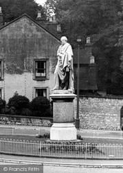 Statue 1949, Dudley