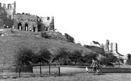 Dudley, the entrance to Dudley Zoo, Castle Hill c1950